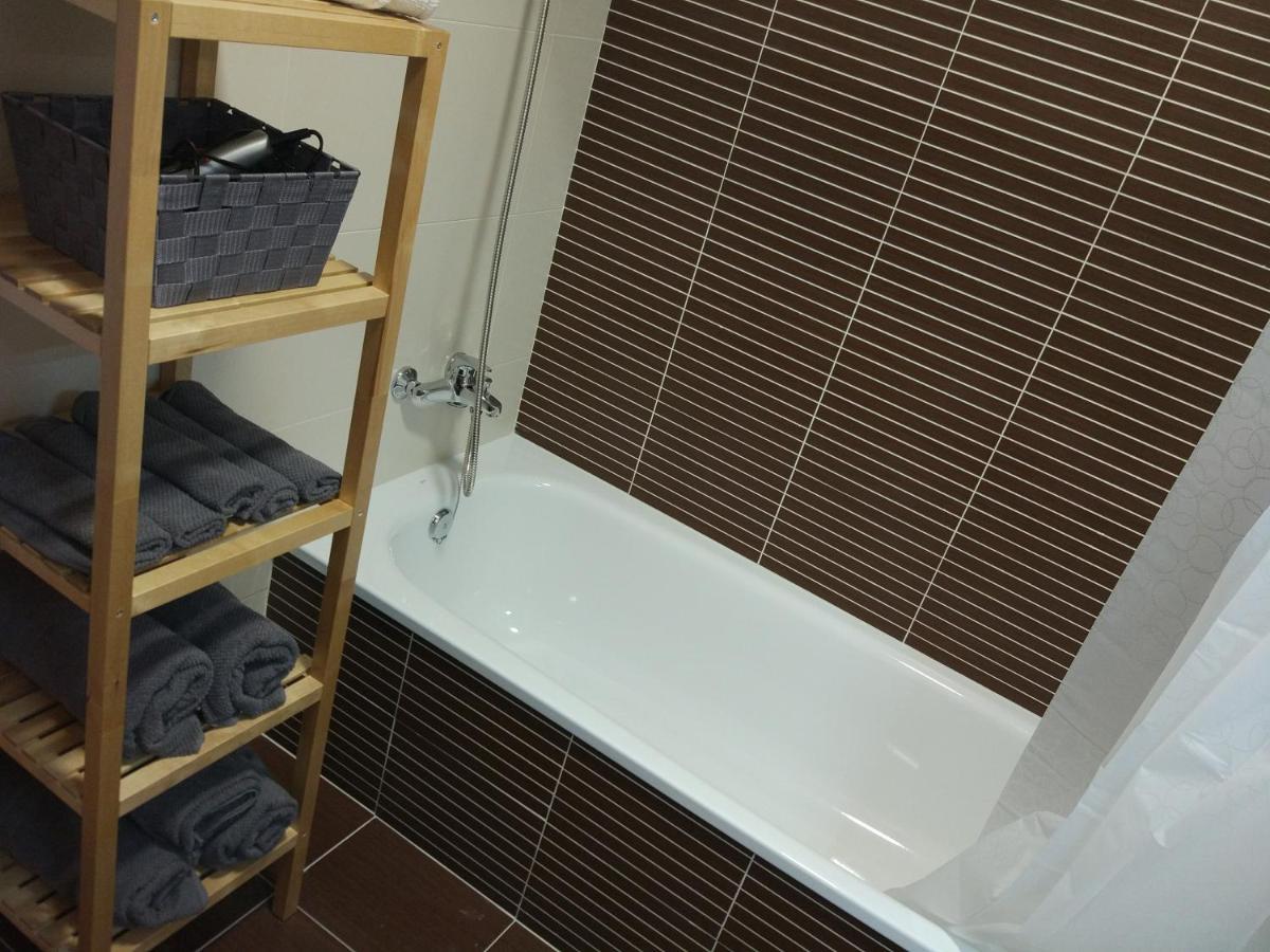 Piso Rosalia De Castro Apartman Allariz Kültér fotó