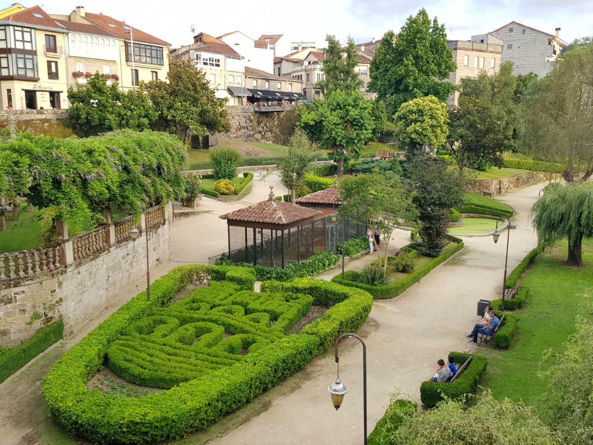 Piso Rosalia De Castro Apartman Allariz Kültér fotó
